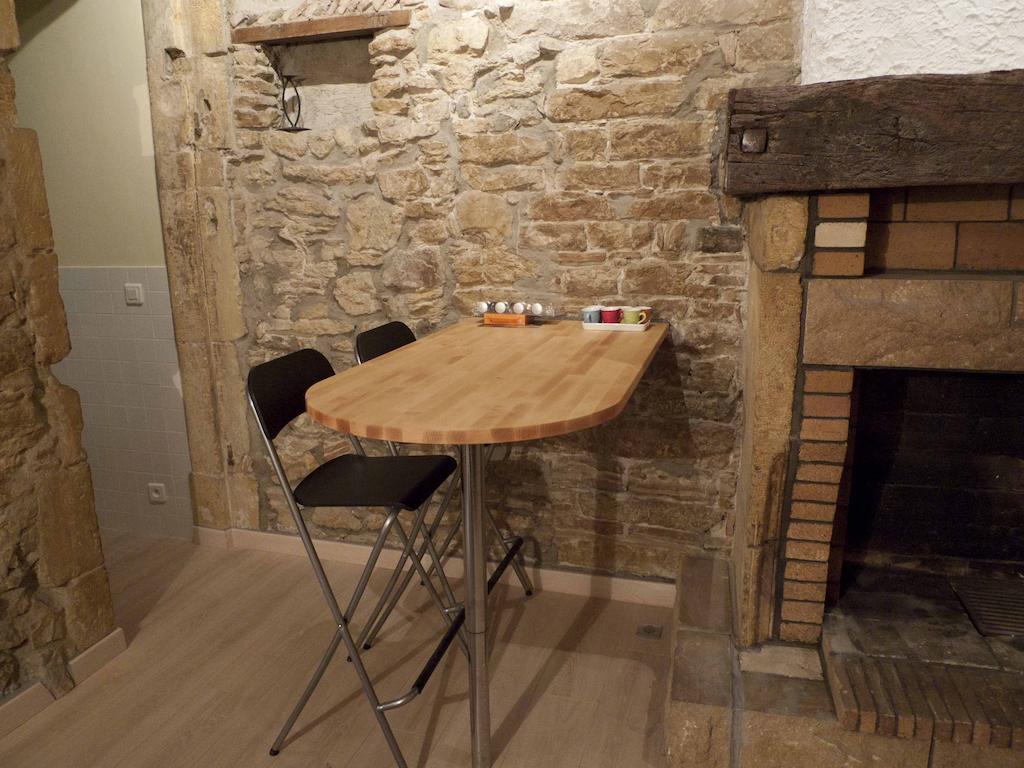 Studio Charme Et Confort Aux Cordeliers Lyon Ruang foto