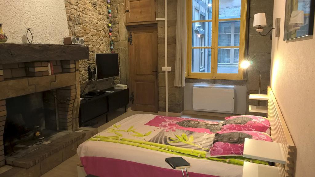 Studio Charme Et Confort Aux Cordeliers Lyon Bagian luar foto