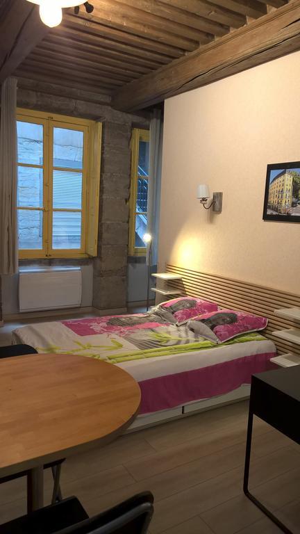 Studio Charme Et Confort Aux Cordeliers Lyon Bagian luar foto